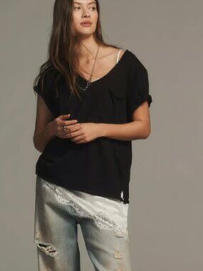 ANTHROPOLOGIE TLA BLACK CLASSIC V NECK LARS SIDE SLIT TEE TOP SHIRT $48 S
